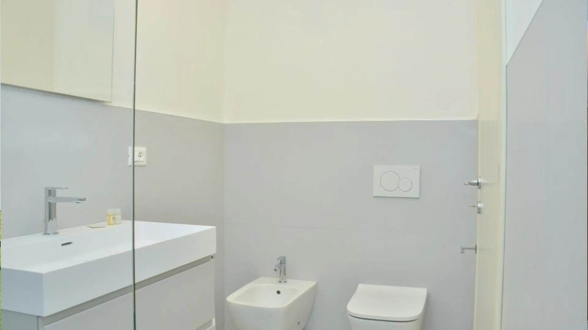 Chic Seaview Apartment With Private Terrace Bibione Italy