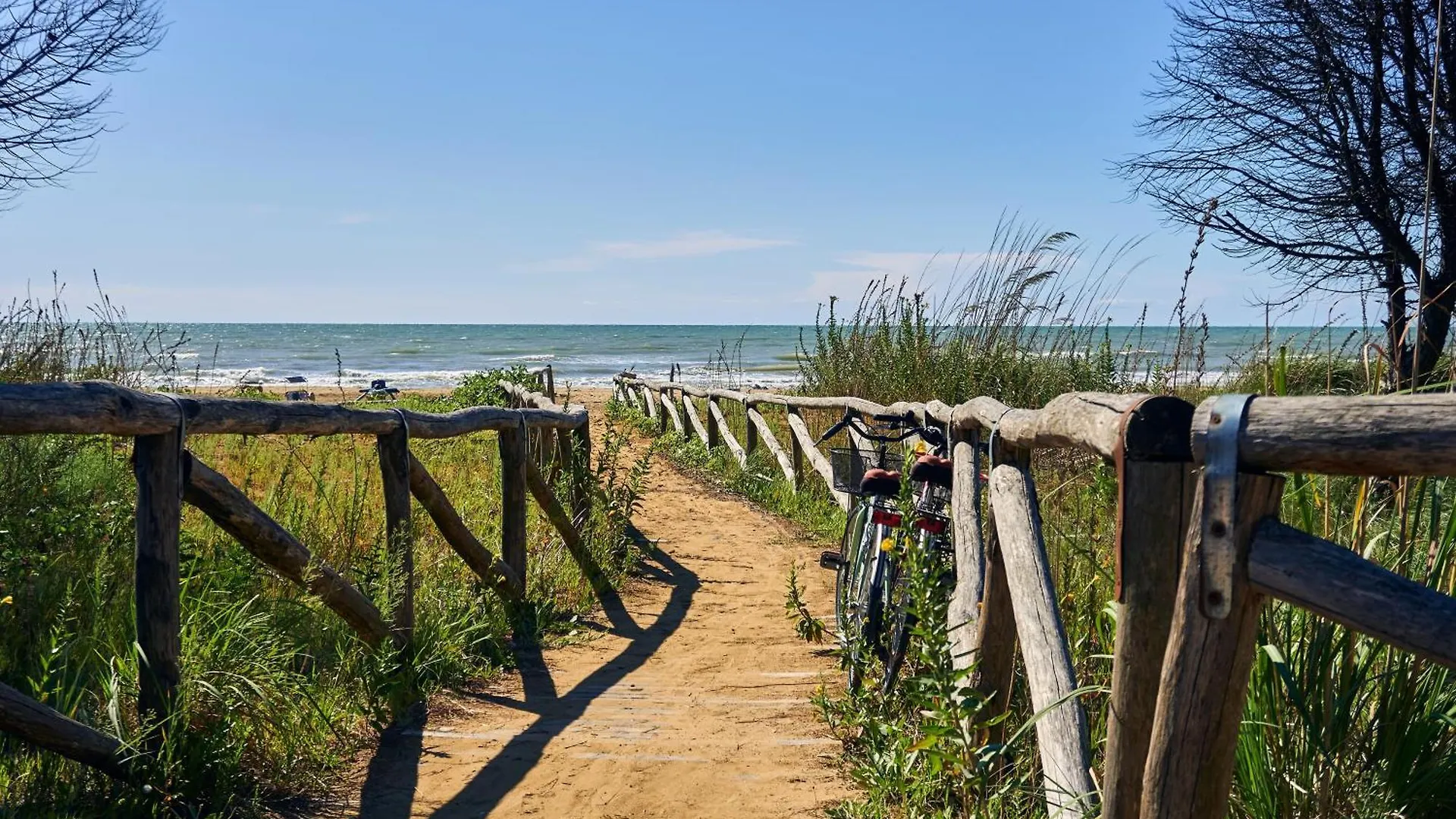 Chic Seaview Apartment With Private Terrace Bibione