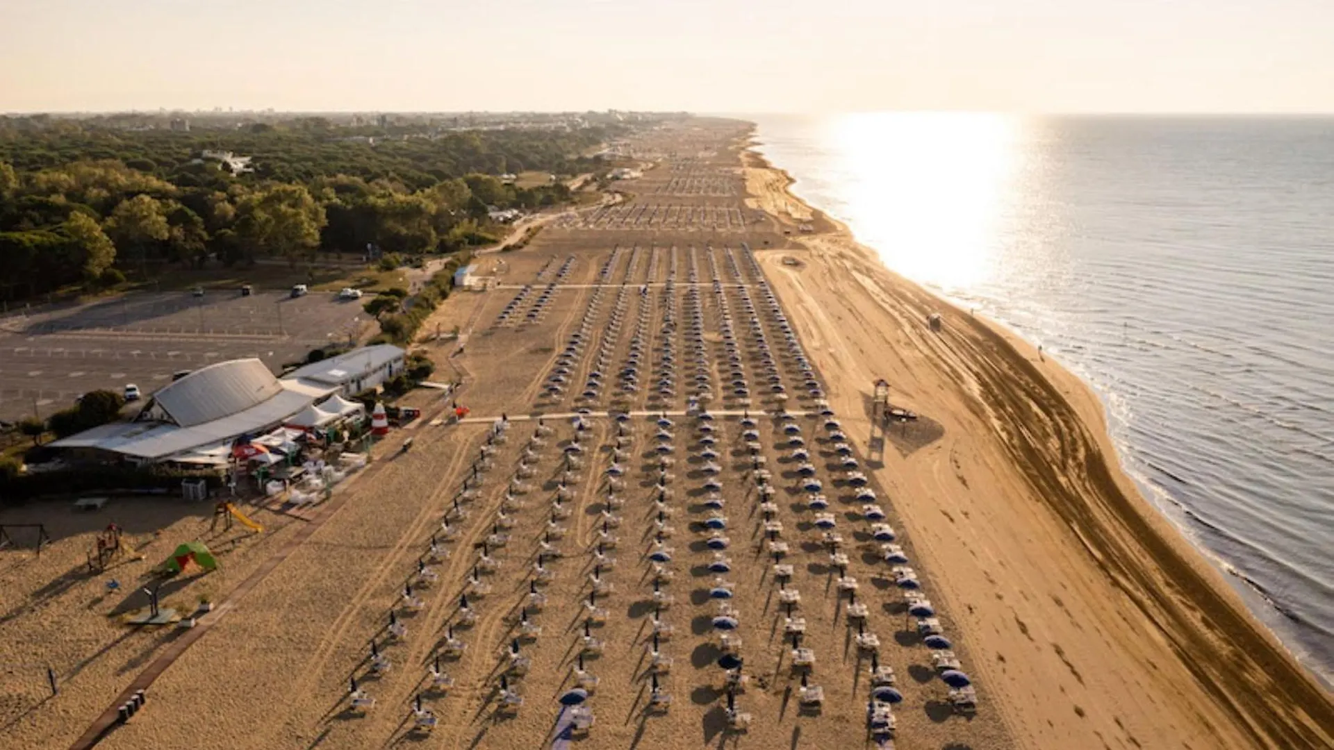 Chic Seaview Apartment With Private Terrace Bibione