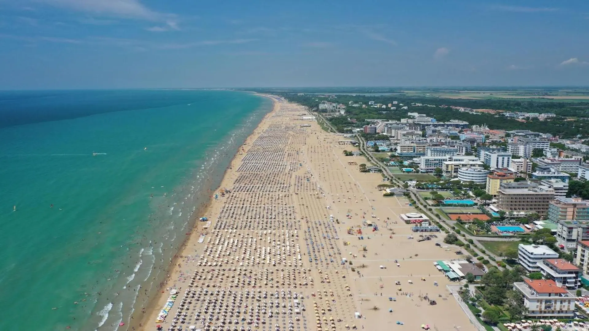 Chic Seaview Apartment With Private Terrace Bibione Italy